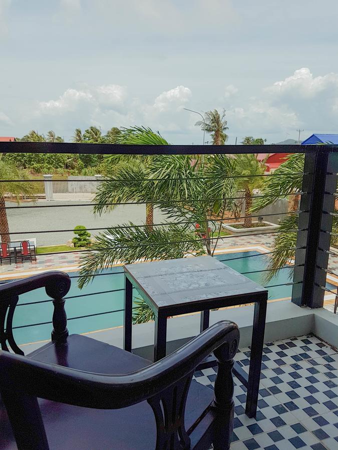 Two Moons Resort Kampot Extérieur photo