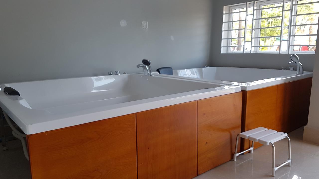Two Moons Resort Kampot Extérieur photo