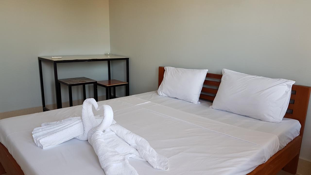 Two Moons Resort Kampot Extérieur photo